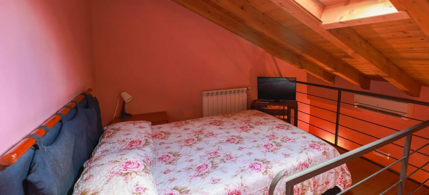 Apartamento San Berillo House CTA 0*,  Italia